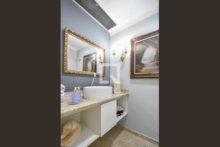 Apartamento à venda com 145m², 4 quartos e 2 vagasLavabo