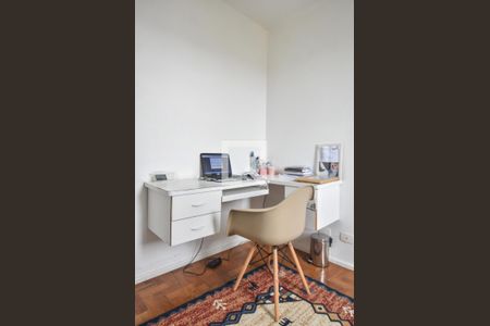 Apartamento à venda com 145m², 4 quartos e 2 vagasQuarto 04