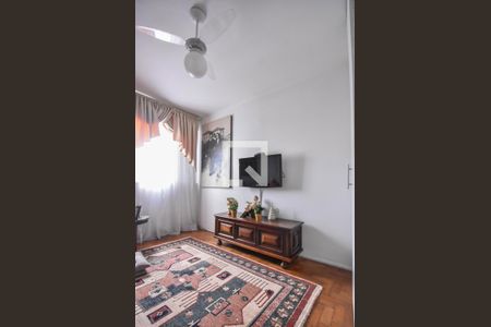 Apartamento à venda com 145m², 4 quartos e 2 vagasQuarto 02