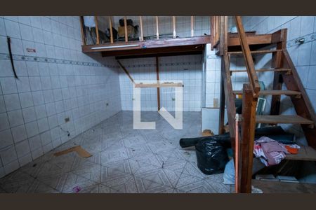 Casa à venda com 300m², 2 quartos e 2 vagas Casa à venda com 300m², 2 quartos e 2 vagasGaragem