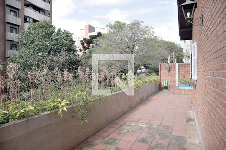 Casa para alugar com 385m², 4 quartos e 3 vagasÁrea Externa