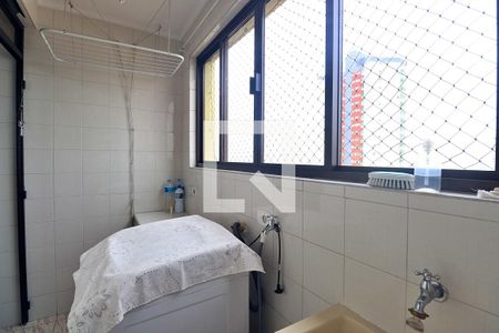 Apartamento à venda com 136m², 3 quartos e 1 vagaÁrea de Serviço