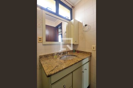 Apartamento à venda com 136m², 3 quartos e 1 vagaBanheiro da Suíte