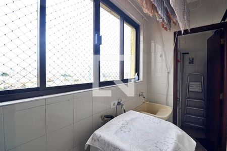 Apartamento à venda com 136m², 3 quartos e 1 vagaÁrea de Serviço