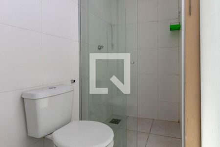 Banheiro de kitnet/studio para alugar com 1 quarto, 35m² em Minas Brasil, Belo Horizonte