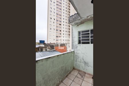 Casa à venda com 100m², 5 quartos e 2 vagas Casa à venda com 100m², 5 quartos e 2 vagasVaranda