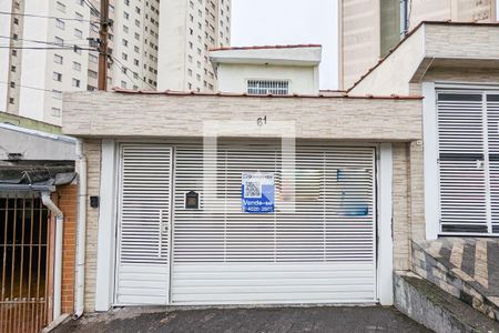 Casa à venda com 100m², 5 quartos e 2 vagas Casa à venda com 100m², 5 quartos e 2 vagasFachada