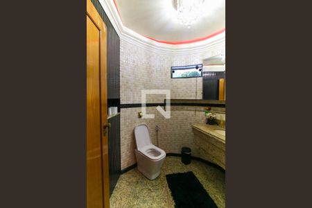 Casa à venda com 357m², 4 quartos e 6 vagasLavabo