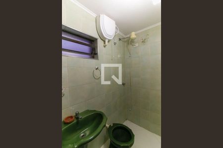 Casa à venda com 357m², 4 quartos e 6 vagasBanheiro de serviço