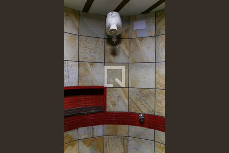 Casa à venda com 357m², 4 quartos e 6 vagasBanheiro da garagem