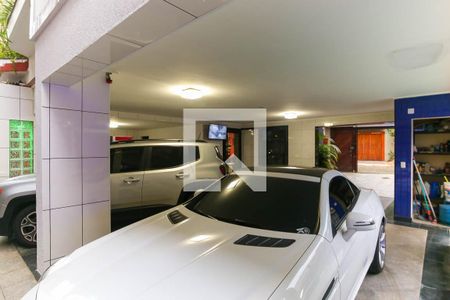 Casa à venda com 357m², 4 quartos e 6 vagasGaragem