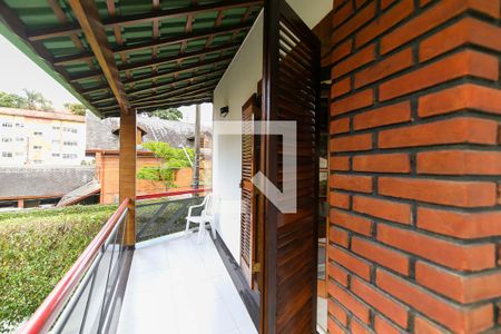 Casa à venda com 357m², 4 quartos e 6 vagasVaranda