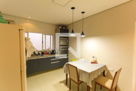 Casa para alugar com 300m², 2 quartos e 1 vaga Casa para alugar com 300m², 2 quartos e 1 vagaCozinha