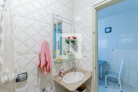 Casa à venda com 260m², 3 quartos e 5 vagasBanheiro Casa 2