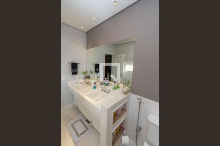 Apartamento à venda com 350m², 3 quartos e 5 vagas Apartamento à venda com 350m², 3 quartos e 5 vagasBanheiro da Suíte 3