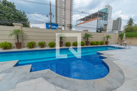 Apartamento à venda com 350m², 3 quartos e 5 vagas Apartamento à venda com 350m², 3 quartos e 5 vagasÁrea comum - Piscina