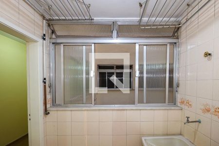 Apartamento à venda com 66m², 2 quartos e 1 vagaÁrea de Serviço