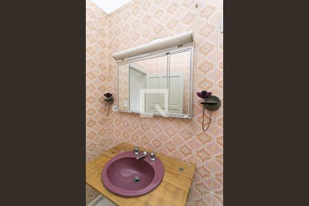 Casa à venda com 120m², 2 quartos e 2 vagasBanheiro