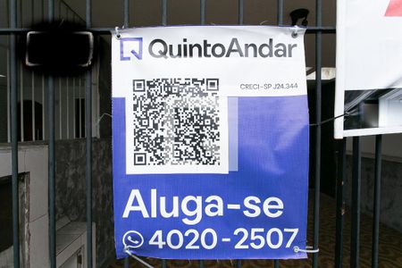 Casa à venda com 120m², 2 quartos e 2 vagasFachada