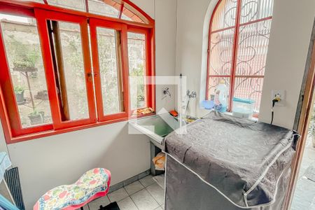 Casa à venda com 352m², 3 quartos e 2 vagas Casa à venda com 352m², 3 quartos e 2 vagasÁrea de Serviço
