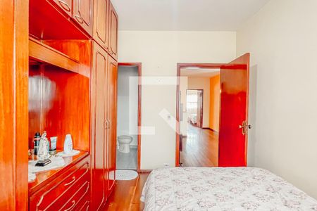 Casa à venda com 352m², 3 quartos e 2 vagas Casa à venda com 352m², 3 quartos e 2 vagasSuíte 2