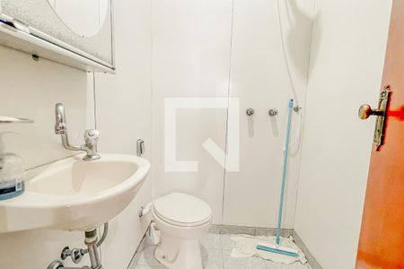 Casa à venda com 352m², 3 quartos e 2 vagas Casa à venda com 352m², 3 quartos e 2 vagasSuíte 2 banheiro