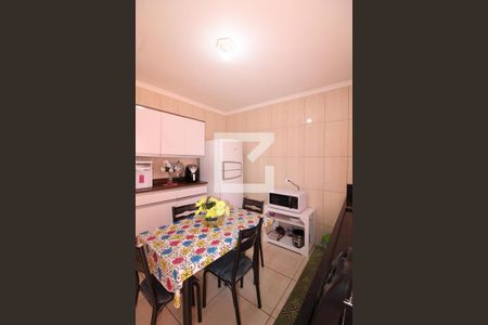 Casa à venda com 180m², 2 quartos e 4 vagasCozinha