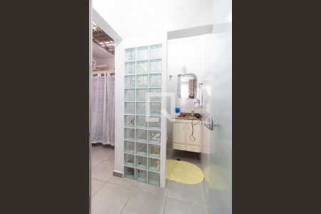 Casa à venda com 280m², 3 quartos e 2 vagasÁrea de serviço