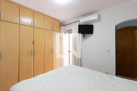 Casa à venda com 280m², 3 quartos e 2 vagasSuíte