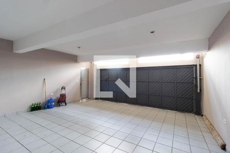 Casa à venda com 280m², 3 quartos e 2 vagasGaragem