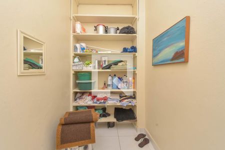 Apartamento à venda com 90m², 2 quartos e sem vaga Apartamento à venda com 90m², 2 quartos e sem vagaQuarto de Serviço