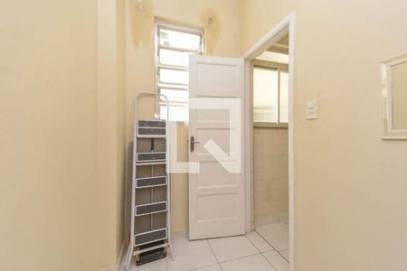 Apartamento à venda com 90m², 2 quartos e sem vaga Apartamento à venda com 90m², 2 quartos e sem vagaQuarto de Serviço