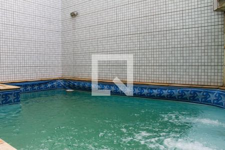 Casa à venda com 315m², 4 quartos e 5 vagasPiscina