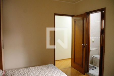 Casa à venda com 315m², 4 quartos e 5 vagasSuíte 3