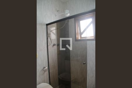 Casa à venda com 315m², 4 quartos e 5 vagasBanheiro da Suíte 2