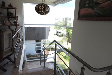 Sala de casa de condomínio para alugar com 3 quartos, 360m² em Rio Tavares, Florianópolis