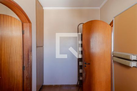 Casa à venda com 400m², 3 quartos e 8 vagas Casa à venda com 400m², 3 quartos e 8 vagasCozinha da Edícula