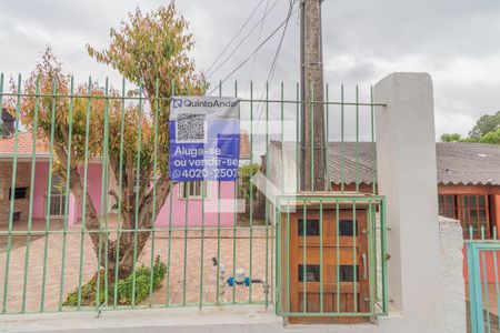 Casa à venda com 180m², 2 quartos e 2 vagasFachada