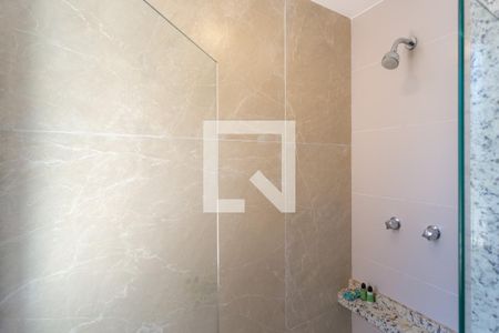 Banheiro de apartamento para alugar com 1 quarto, 40m² em São Pedro, Belo Horizonte