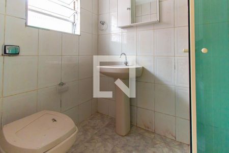 Casa à venda com 112m², 3 quartos e 1 vaga Casa à venda com 112m², 3 quartos e 1 vagaBanheiro