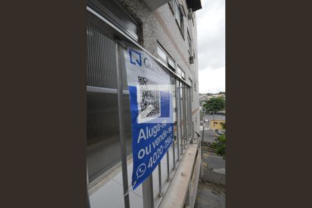 Apartamento à venda com 70m², 2 quartos e 1 vagaPlaca isntalada