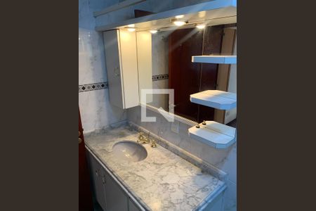 Apartamento à venda com 120m², 3 quartos e 2 vagasBanheiro da Suíte 3