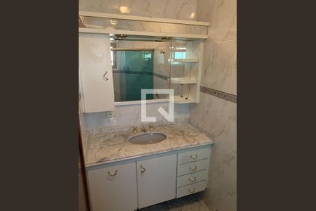 Apartamento à venda com 120m², 3 quartos e 2 vagasBanheiro da Suíte 2