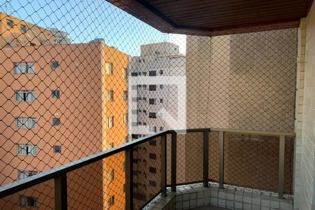 Apartamento à venda com 120m², 3 quartos e 2 vagasVaranda do Quarto 3 - Suíte