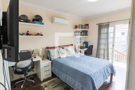 Casa à venda com 200m², 4 quartos e 4 vagas Casa à venda com 200m², 4 quartos e 4 vagasSuite 3