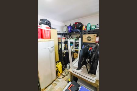 Casa à venda com 200m², 4 quartos e 4 vagas Casa à venda com 200m², 4 quartos e 4 vagasQuarto Serviço