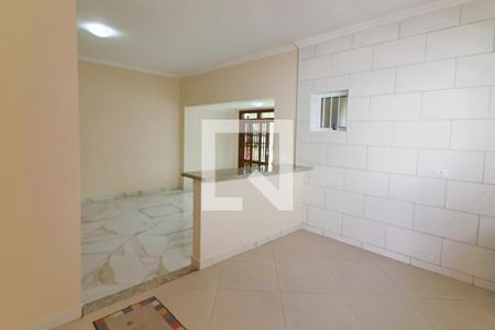Casa à venda com 180m², 3 quartos e 5 vagas Casa à venda com 180m², 3 quartos e 5 vagasCozinha