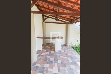 Casa à venda com 180m², 3 quartos e 5 vagas Casa à venda com 180m², 3 quartos e 5 vagasArea da Churrasqueira