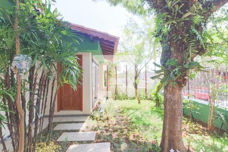 Casa à venda com 180m², 3 quartos e 5 vagas Casa à venda com 180m², 3 quartos e 5 vagasGaragem