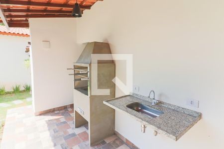 Casa à venda com 180m², 3 quartos e 5 vagas Casa à venda com 180m², 3 quartos e 5 vagasArea da Churrasqueira